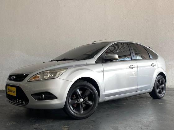 FORD FOCUS 1.6 8V GASOLINA 4P MANUAL FORD FOCUS 1.6 8V GASOLINA 4P MANUAL